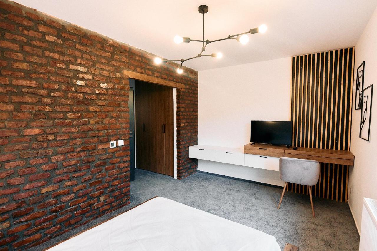 Liziera Blaj Hotel Bagian luar foto